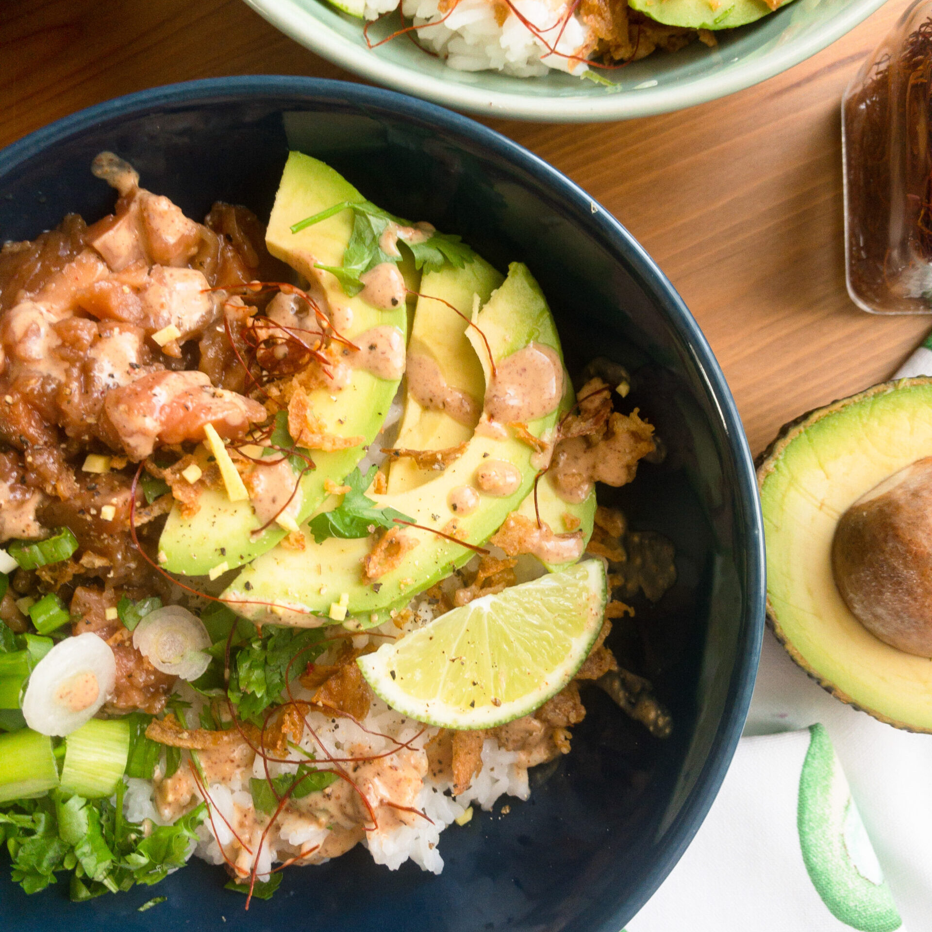 Poke Bowl mit Lachs square