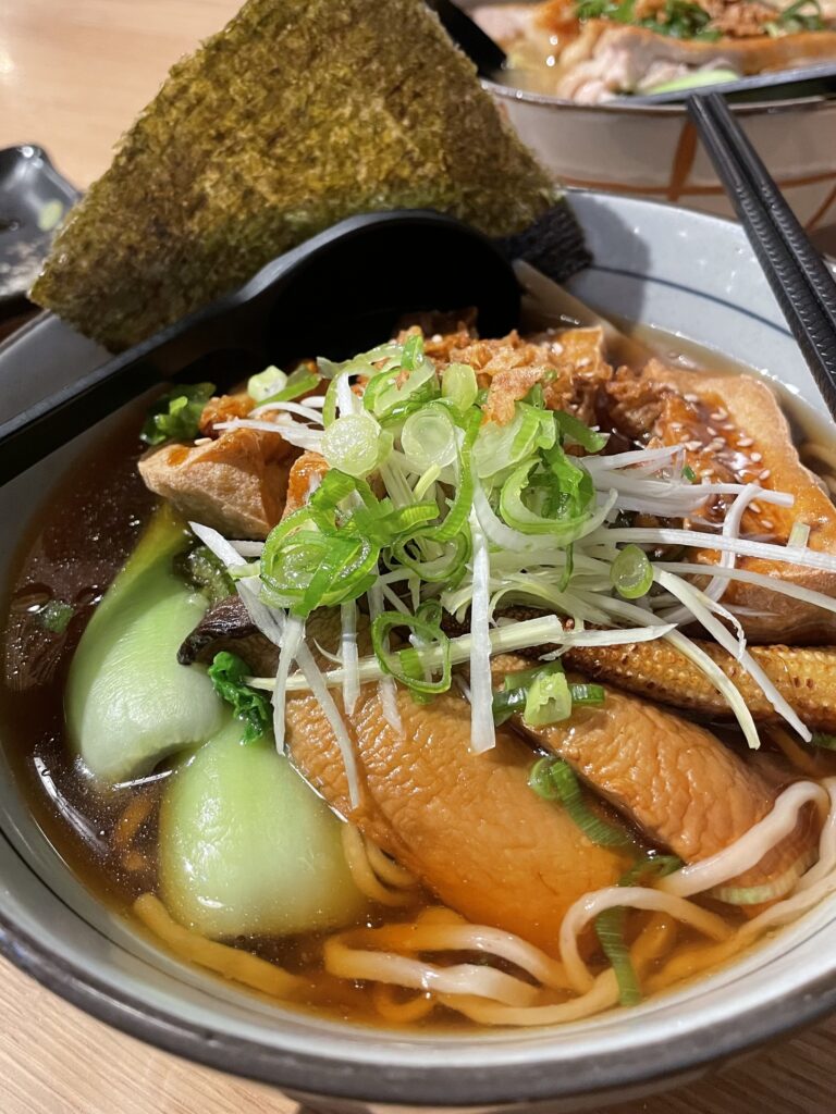 Mehr über den Artikel erfahren Takumi Ramen